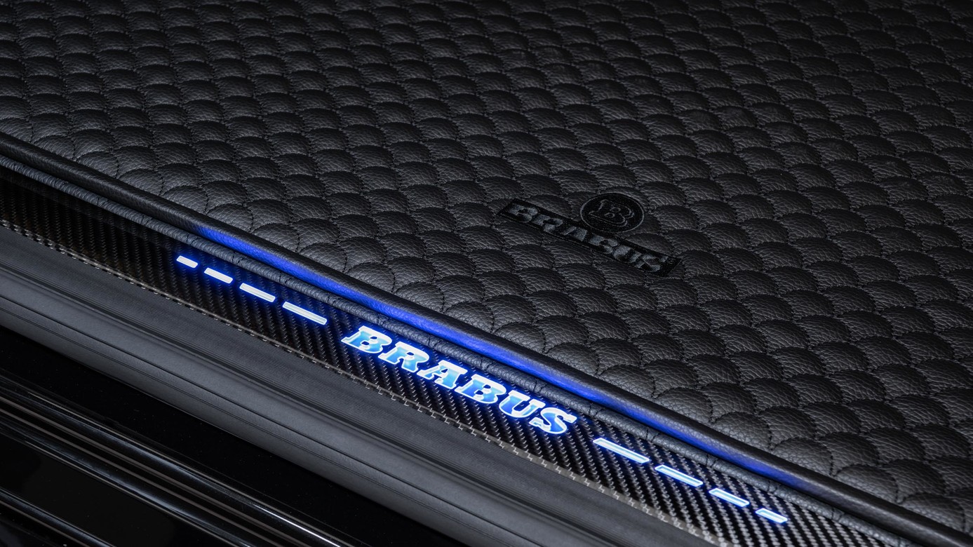 BRABUS Black & Gold Style Interior 0