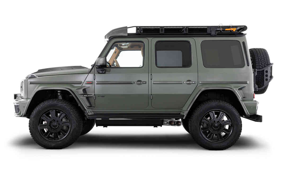 BRABUS 800 4x4² Stealth Green