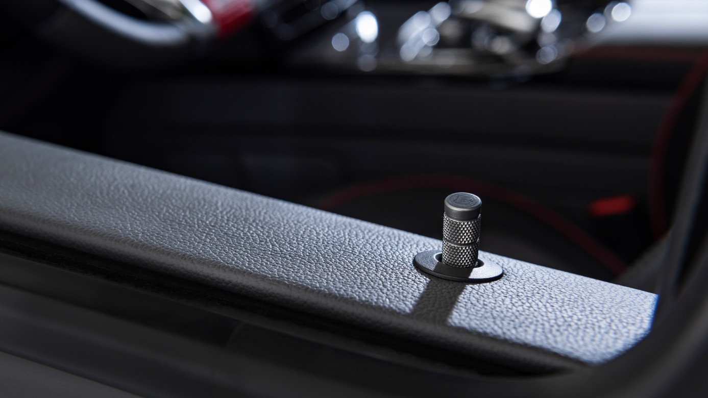 BRABUS Black Ops Style Interior 7