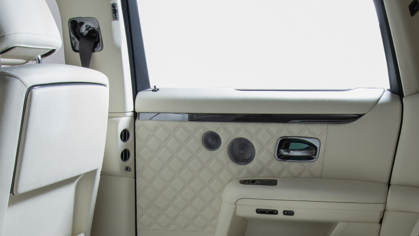 Lasur Zierteile Innenraum 1